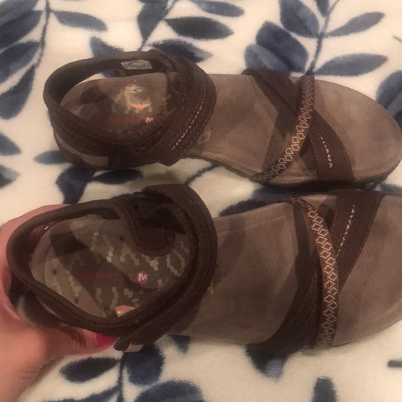 Merrell Velcro Brown Sandals - Picture 2 of 6
